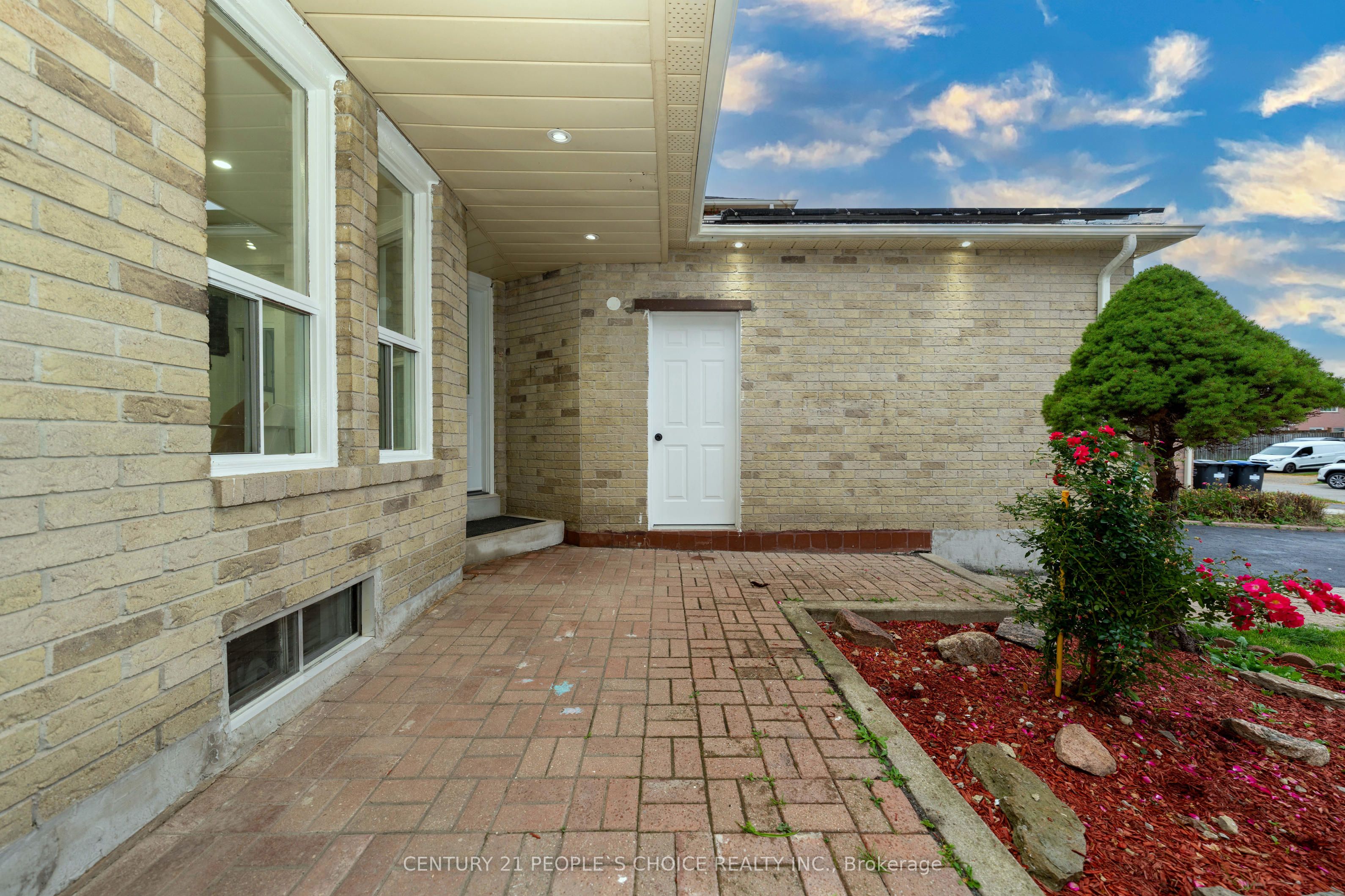 3242 Cambourne Crescent