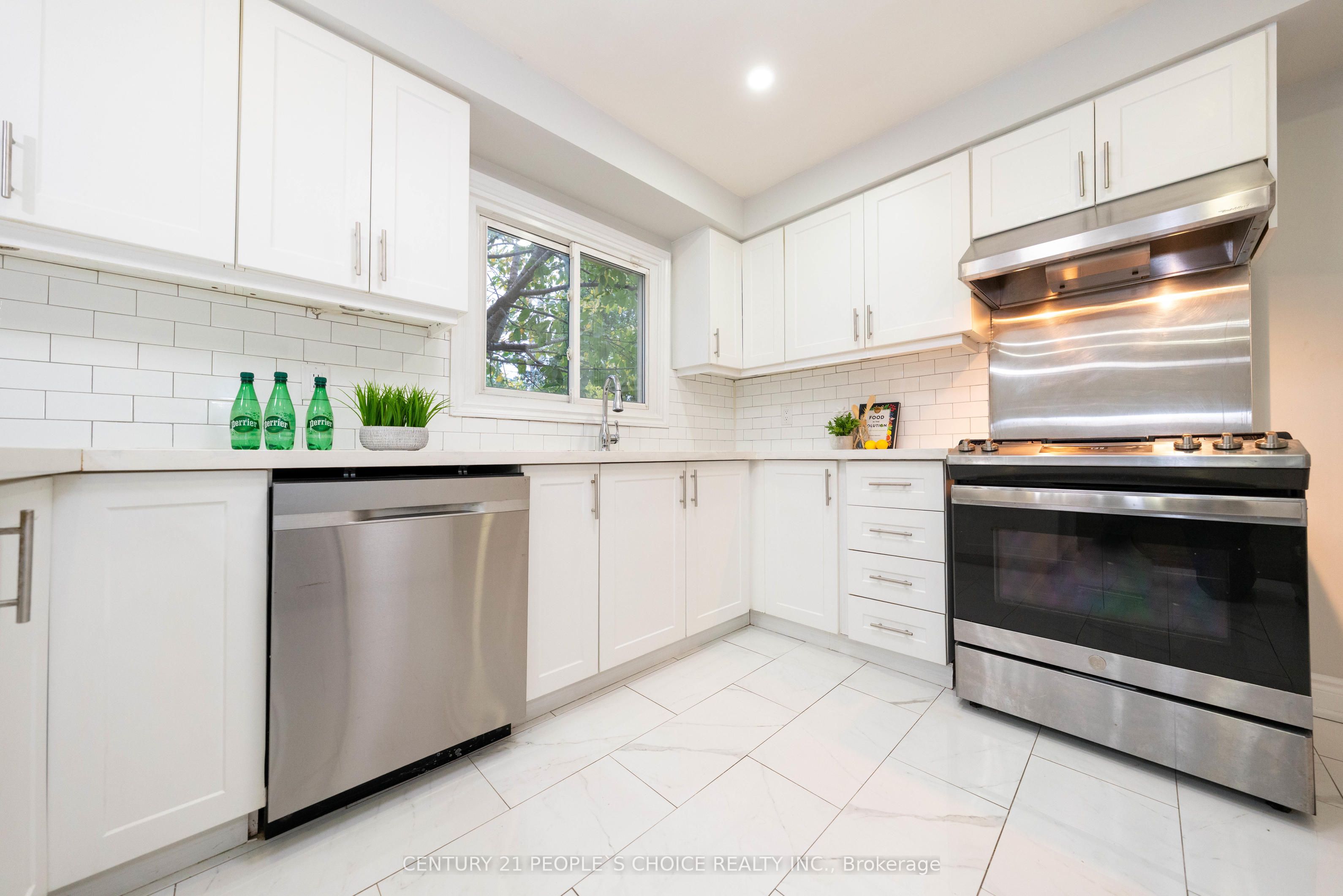 3242 Cambourne Crescent