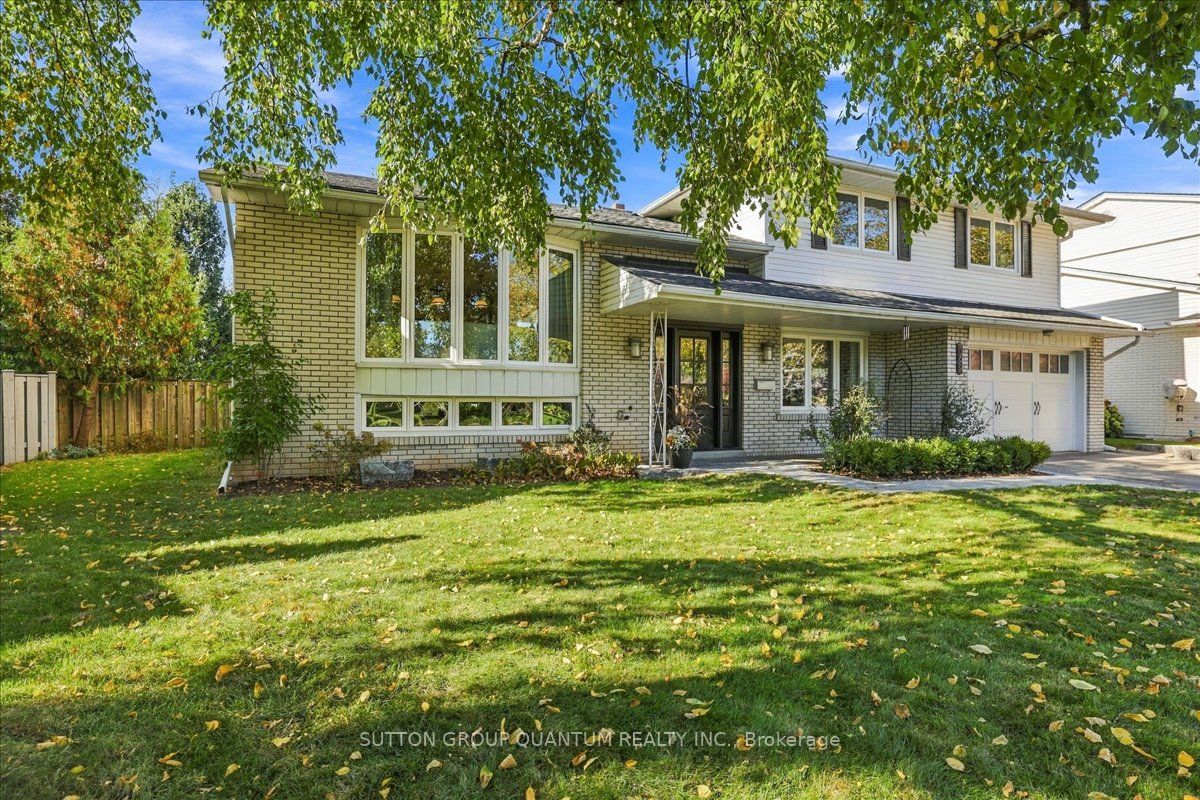 368 Aurora Crescent