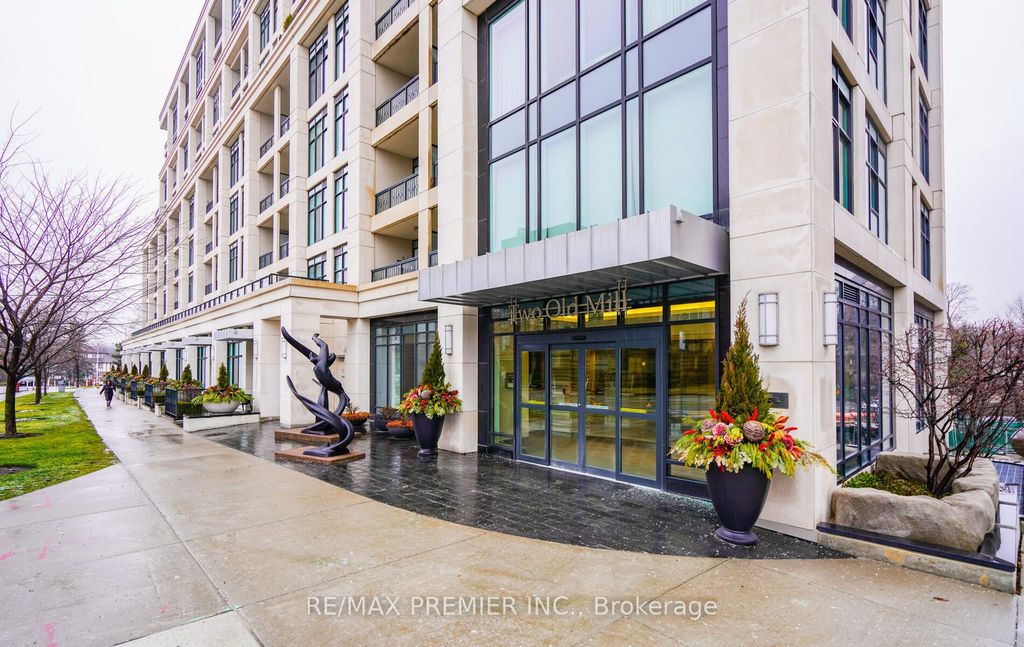 Photo of 2 Old Mill Drive #303, Toronto, ON M6S 0A2 (MLS # W13145538)