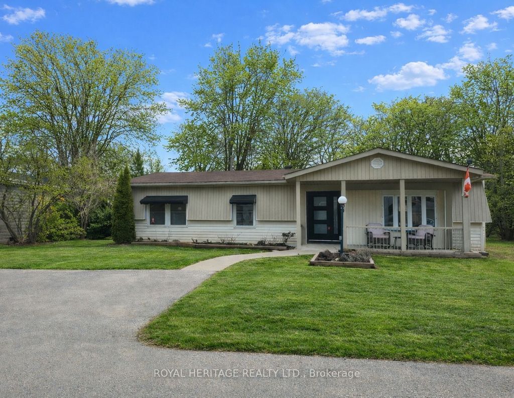Photo of 104 Linden Lane, Innisfil, ON L9S 1N4 (MLS # N12980788)