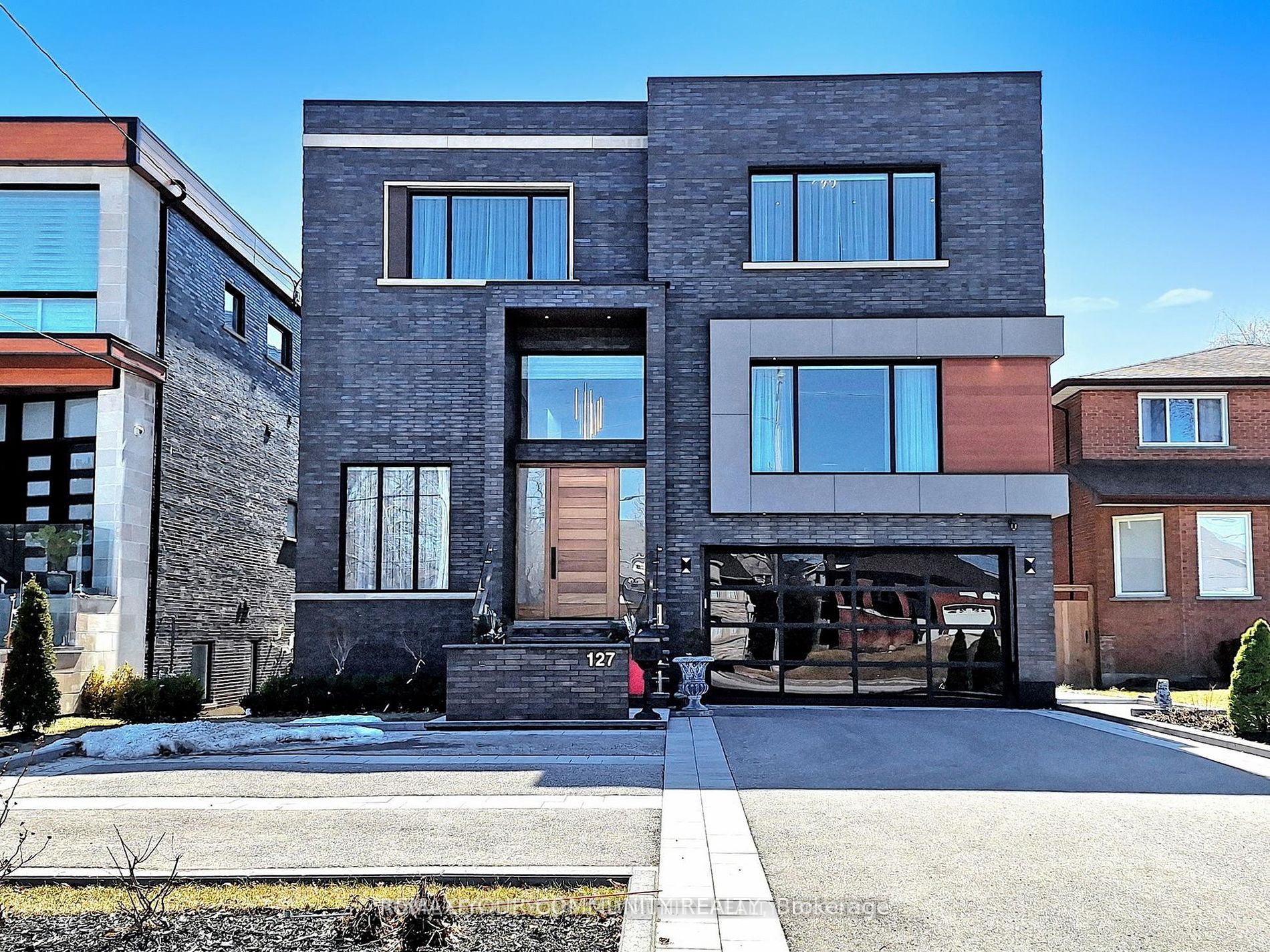 127 Elgin Mills Road W