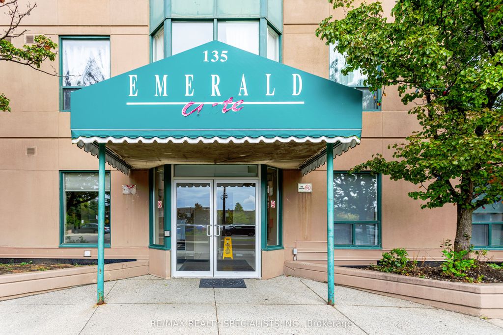 Photo of 135 Hillcrest Avenue # 1211, Mississauga, ON L5B 4B1 (MLS # W12450867)