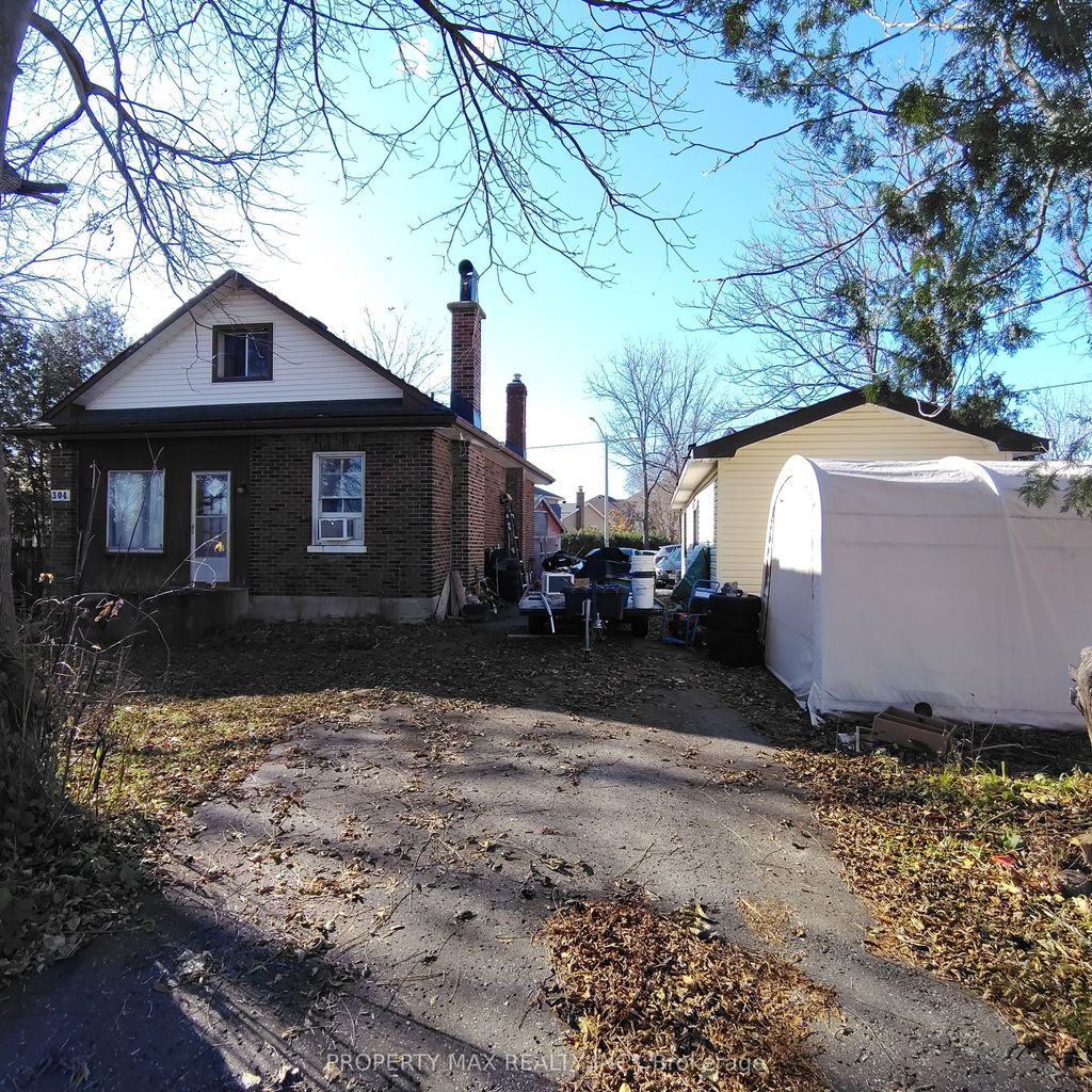 Photo of 304 West Scugog Lane, Clarington, ON L1C 3K2 (MLS # E12563556)