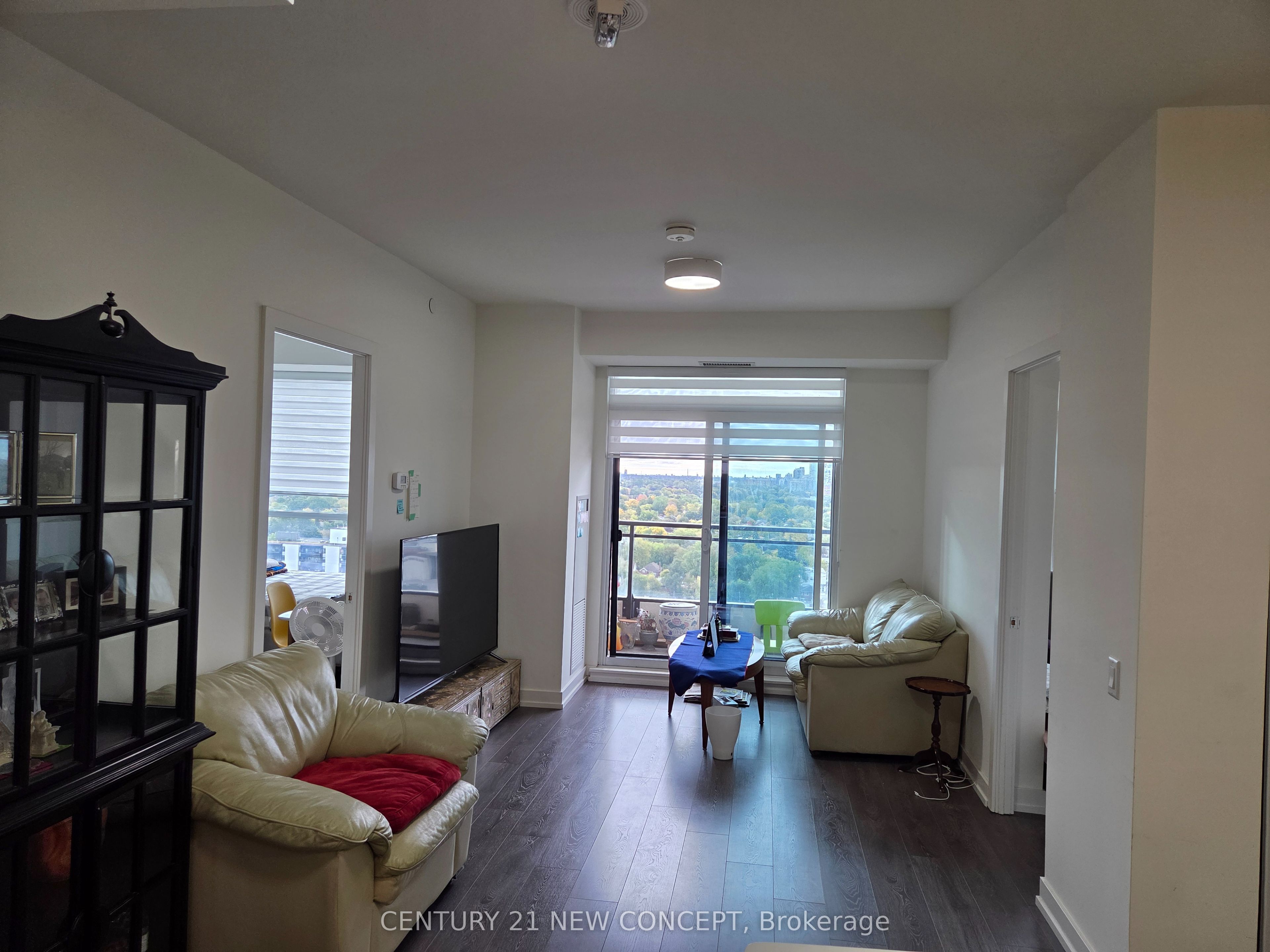 1 Grandview Avenue 1807