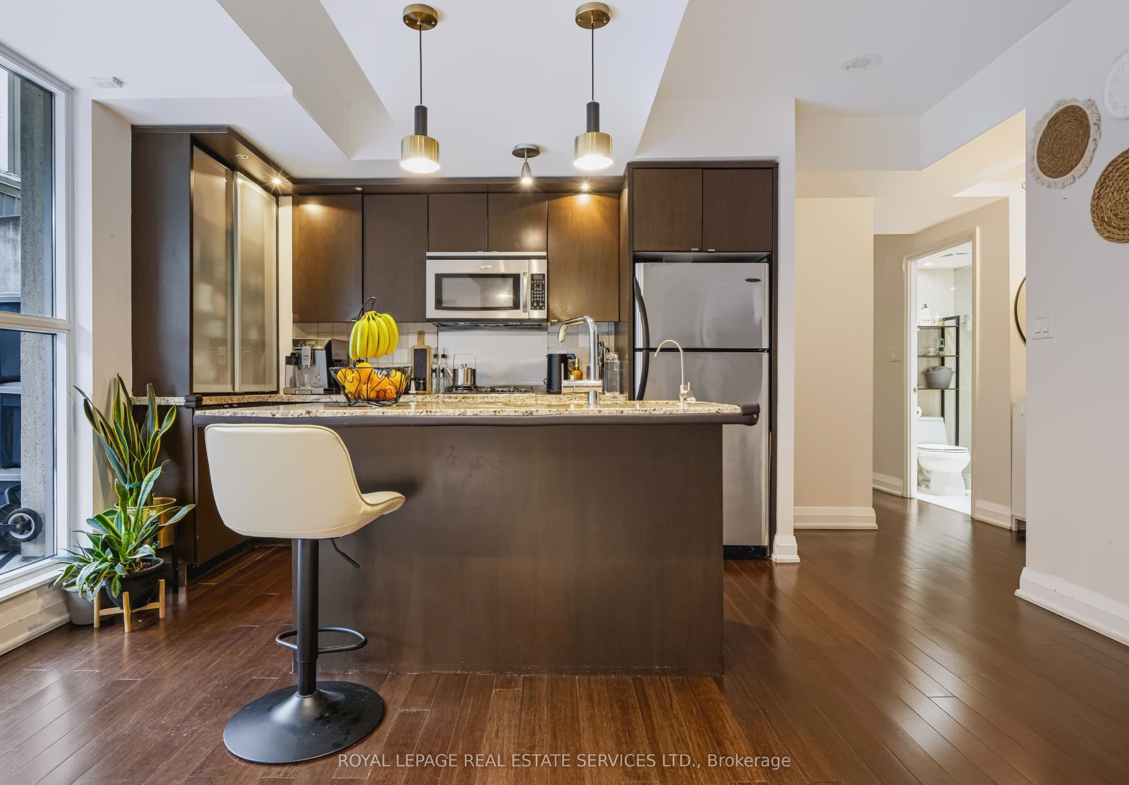 1430 Yonge Street 207