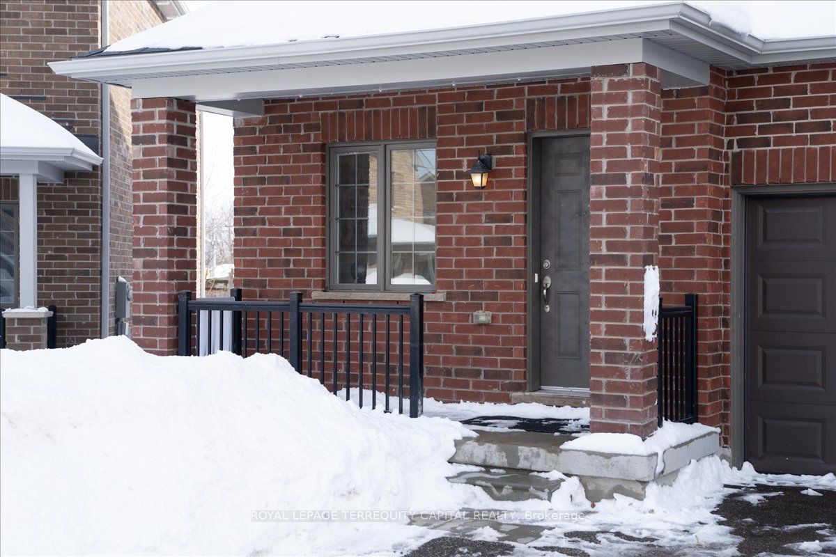 11 Bedford Estates Crescent