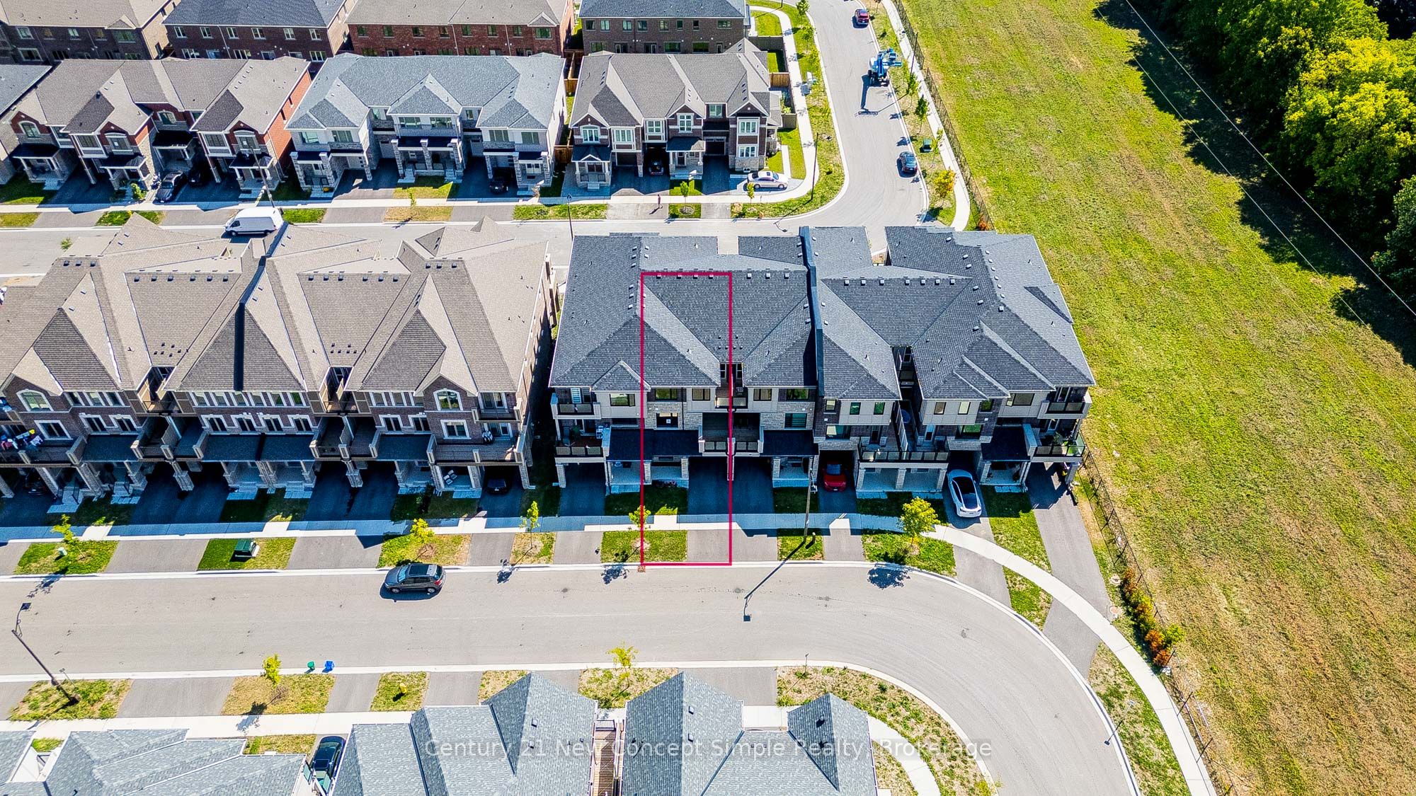 35 Thomas Frisby Jr Crescent