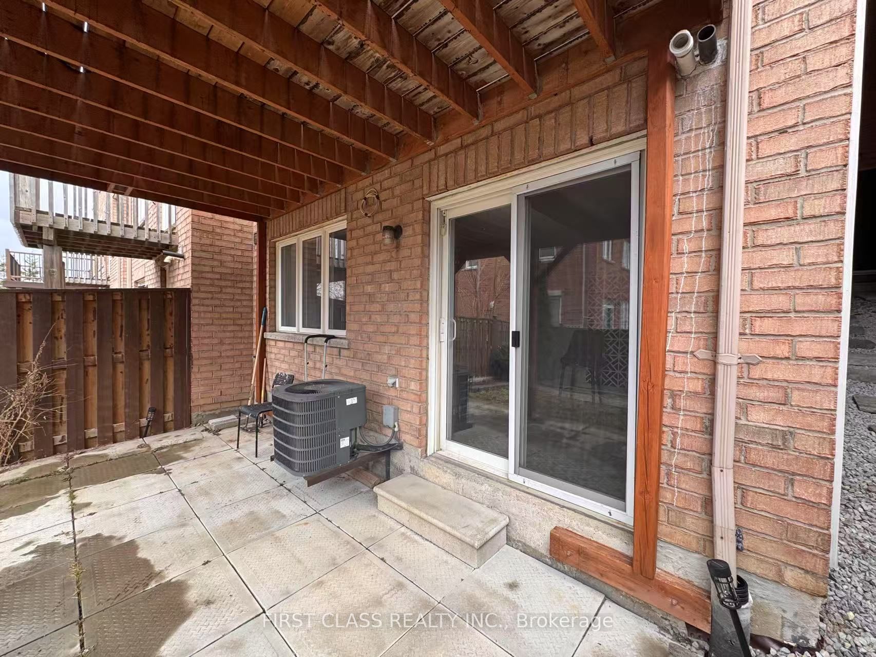 8 Townwood Drive 9