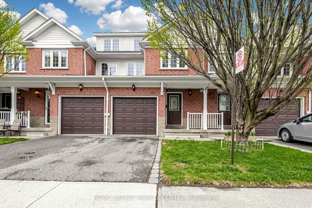 Photo of 6810 Meadowvale Town Centre Circle #25, Mississauga, ON L5N 7T5 (MLS # W13074782)