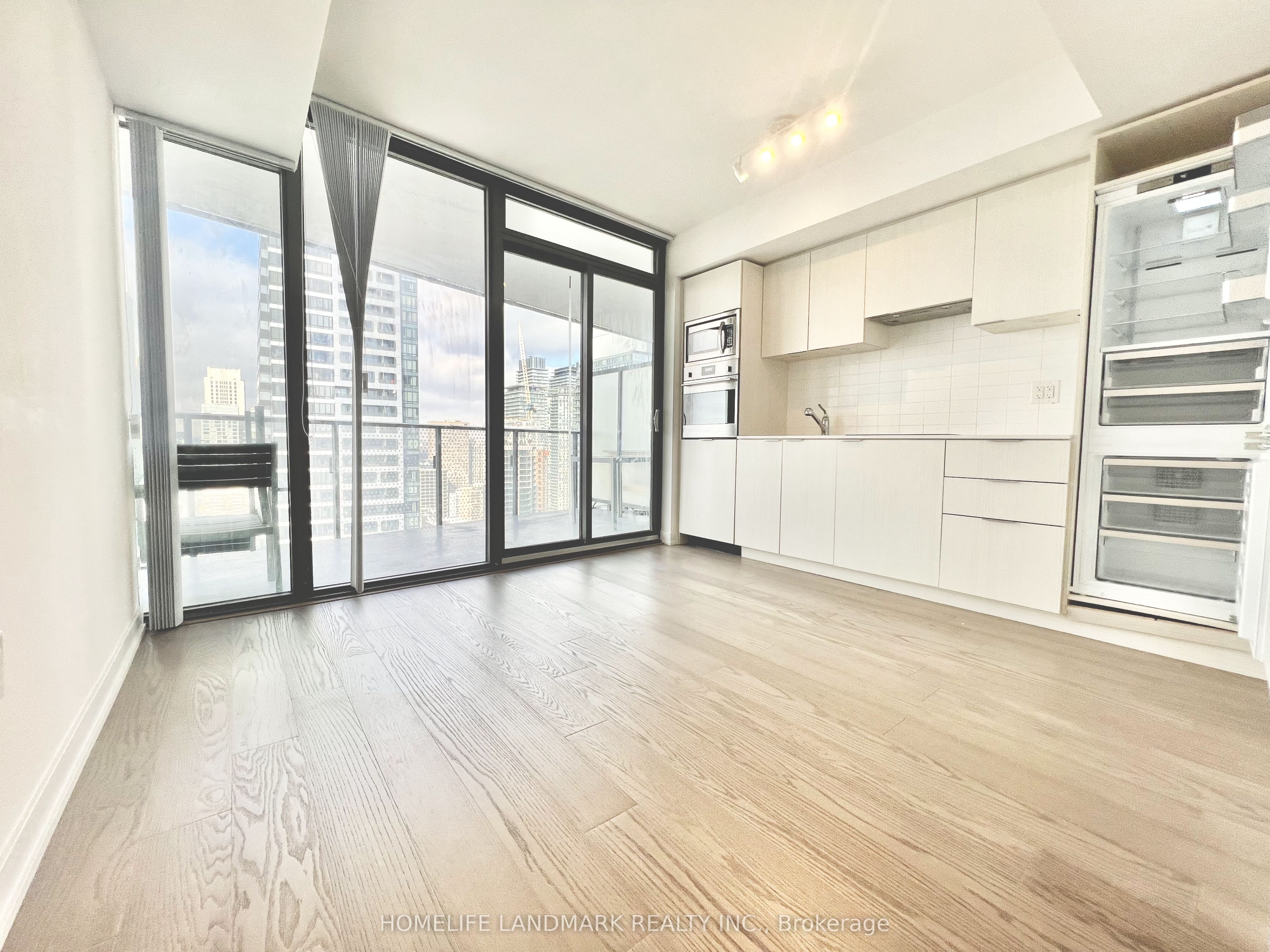 11 Wellesley Street W 3410