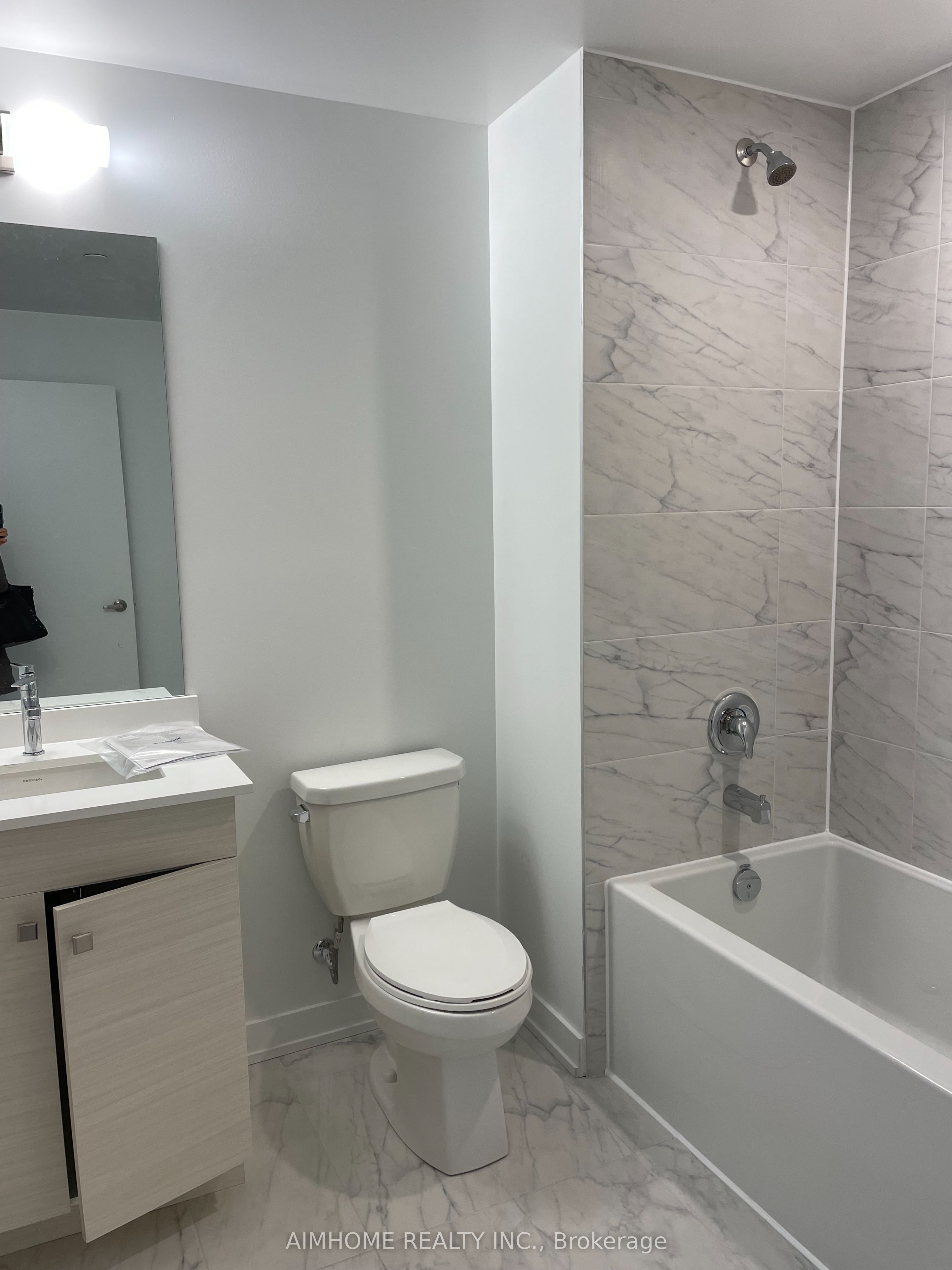 1035 Southdown Road 1214