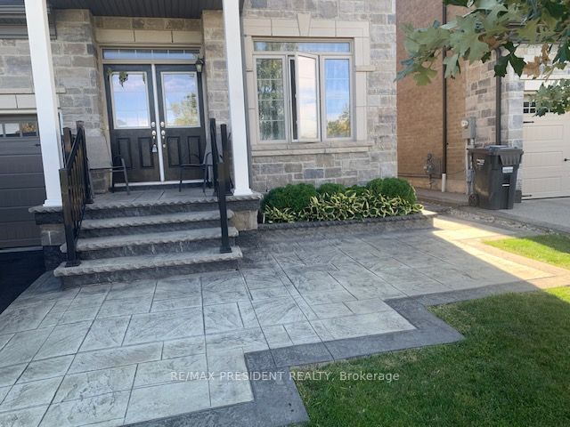 19 Jaypeak Road N
