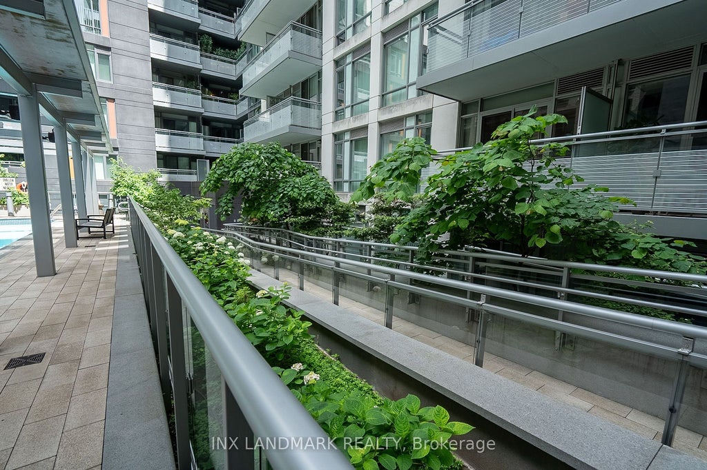 Photo of 525 Adelaide Street W #Lph31, Toronto, ON M5V 0N7 (MLS # C13530920)