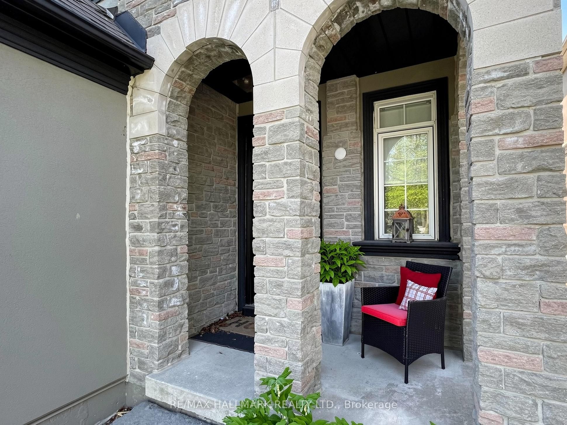 34 Willow Tree Street