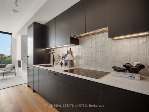 Photo of 899 College Street W #PH 621, Toronto, ON M6H 3P7 (MLS # C12452852)