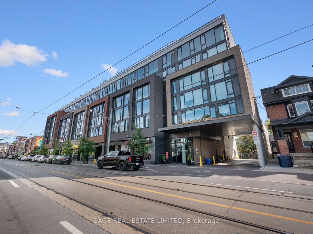 Photo of 899 College Street W #PH 621, Toronto, ON M6H 3P7 (MLS # C12452852)