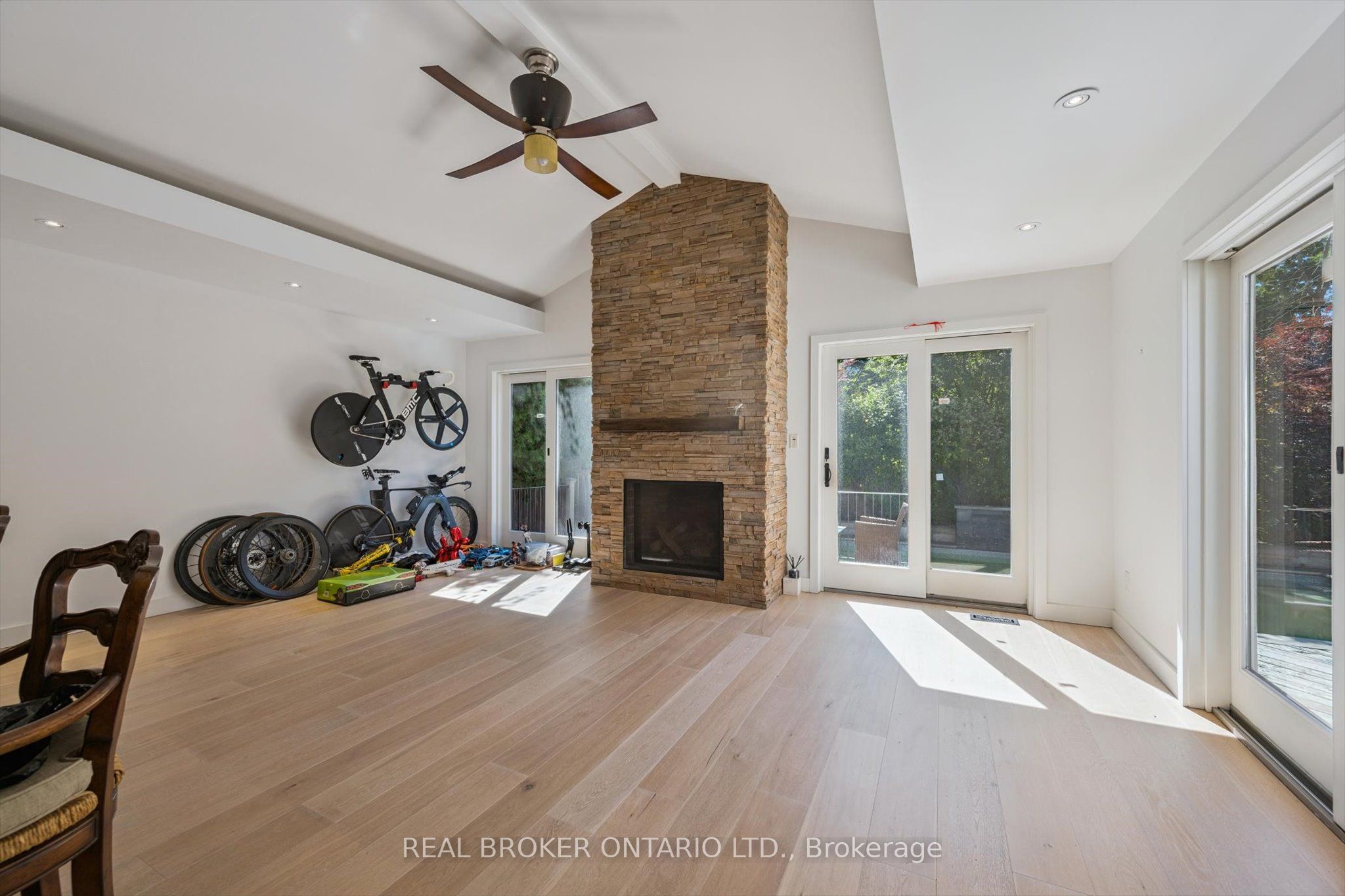 1204 Cynthia Lane