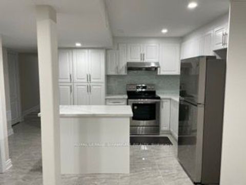 88 Germain Circle Basement Brampton ON L6X 5K2