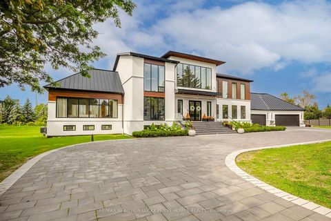 2 Allen Manor Markham ON L6C 1B2