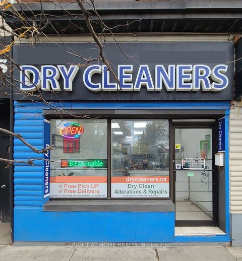 2207 Gerrard Street E Toronto ON M4E 2C8