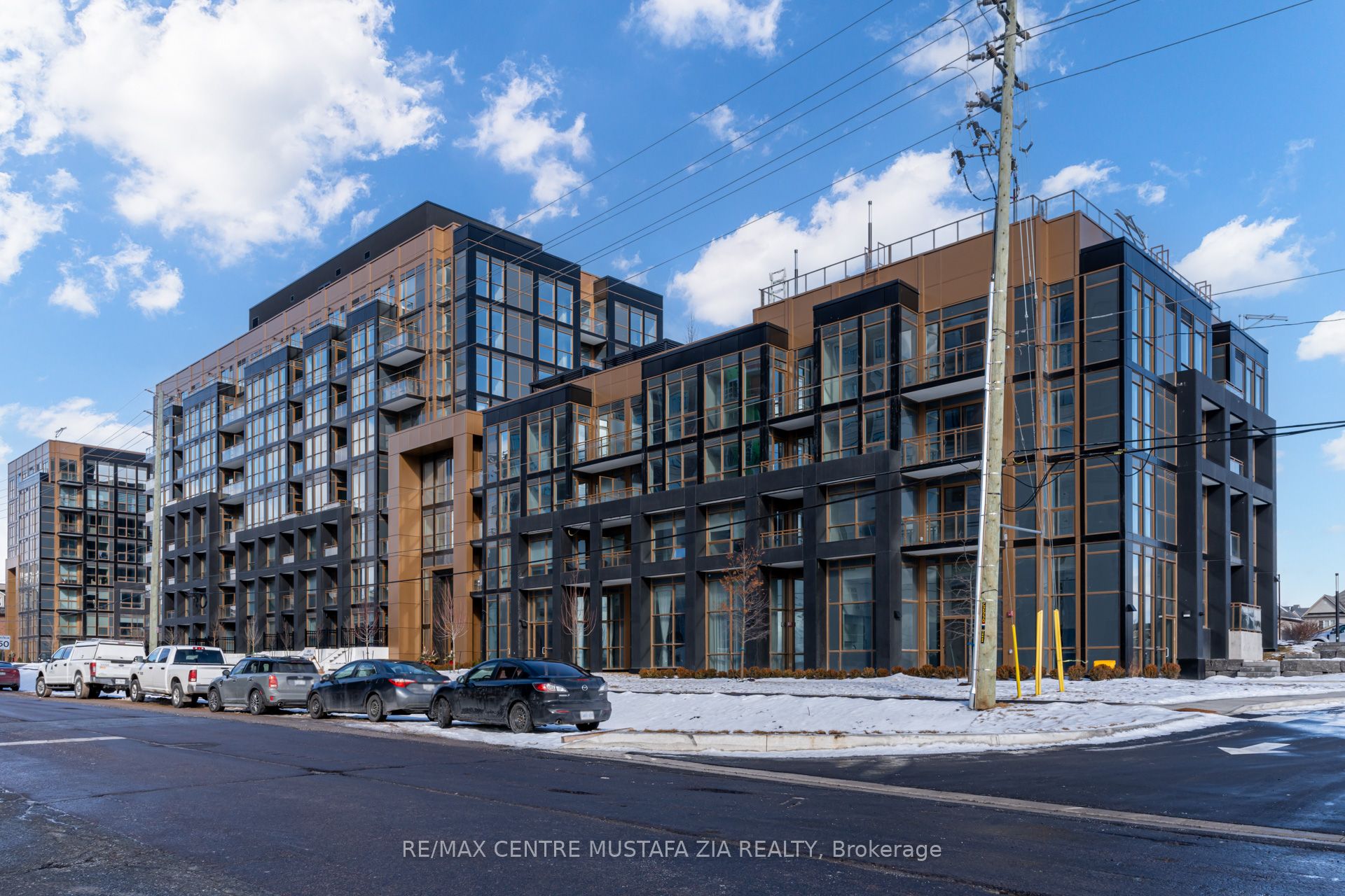 2333 Khalsa Gate 406