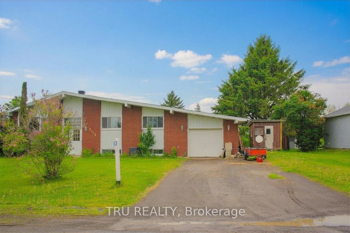 Photo 1 of 20 — 2422 Ouellette Road, Clarence-Rockland, ON K0A 3N0