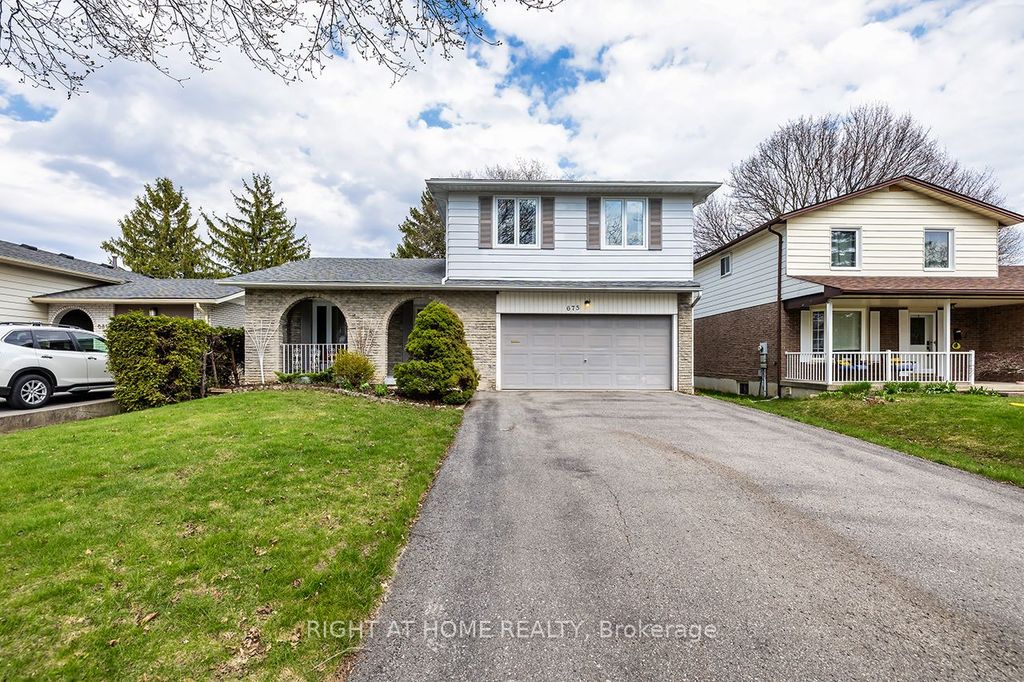 Photo of 675 Waverly Street N, Oshawa, ON L1J 6C1 (MLS # E13045500)