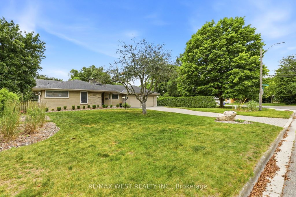 Photo of 274 Tamblyn Drive, London North, ON N6G 1B8 (MLS # X13539554)