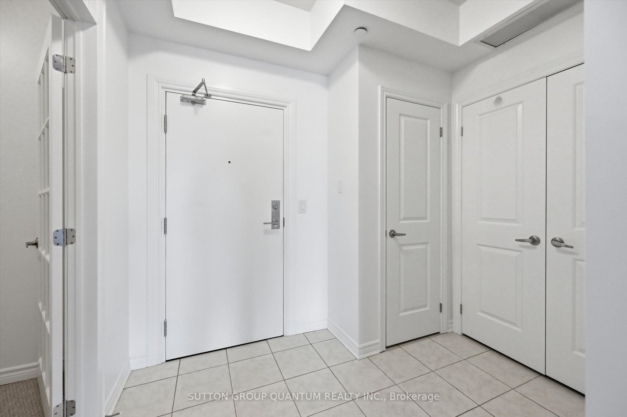 2300 Upper Middle Road W 304