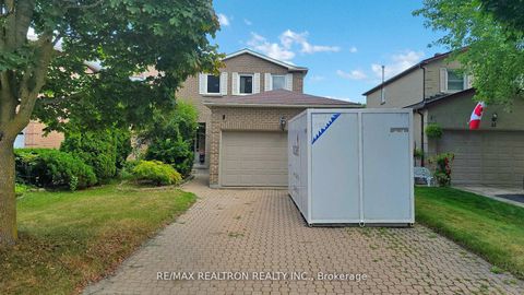 43 Strathmore Drive Markham ON L3P 6K4