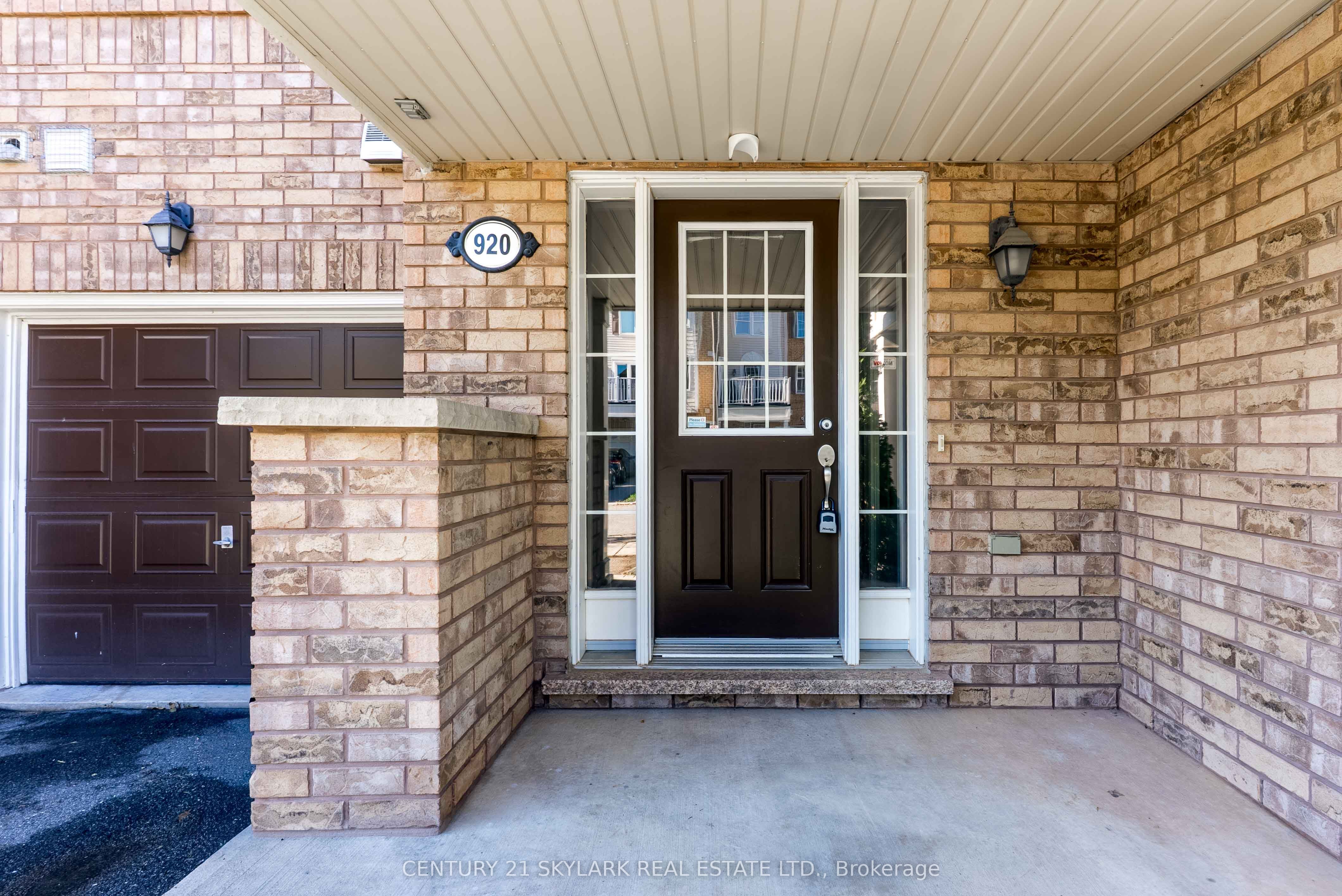 920 Deverell Place