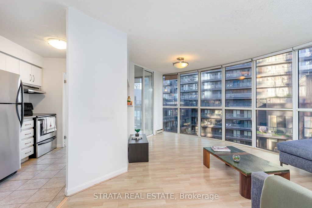 Photo of 24 Wellesley Street W #1004, Toronto, ON M4Y 2X6 (MLS # C12418021)