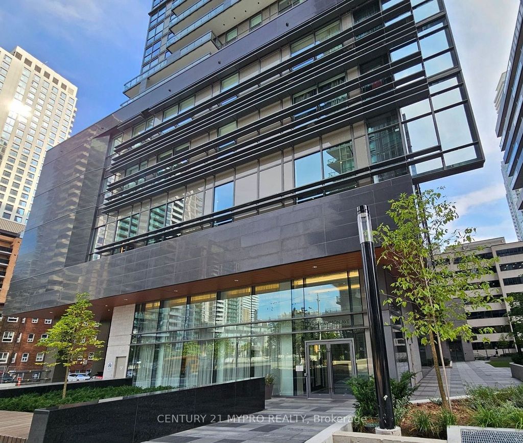 Photo of 39 Roehampton Avenue #3409, Toronto, ON M4P 0G1 (MLS # C13109556)