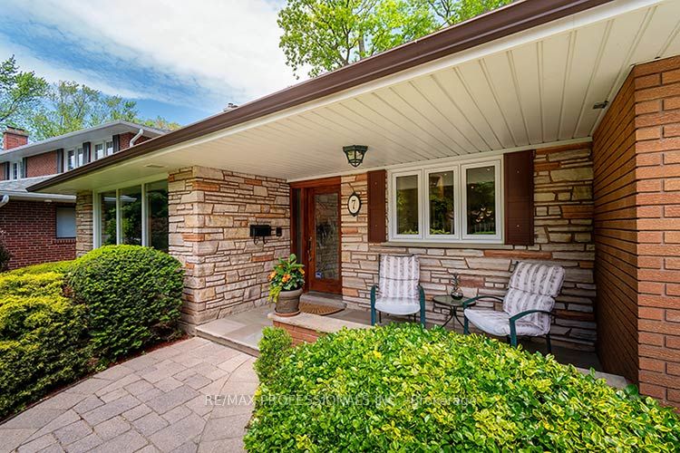 7 Cherry Post Crescent