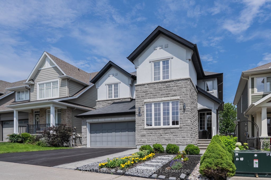 Photo of 277 HUNTSVILLE Drive, Kanata, ON K2T 0H1 (MLS # X13807648)