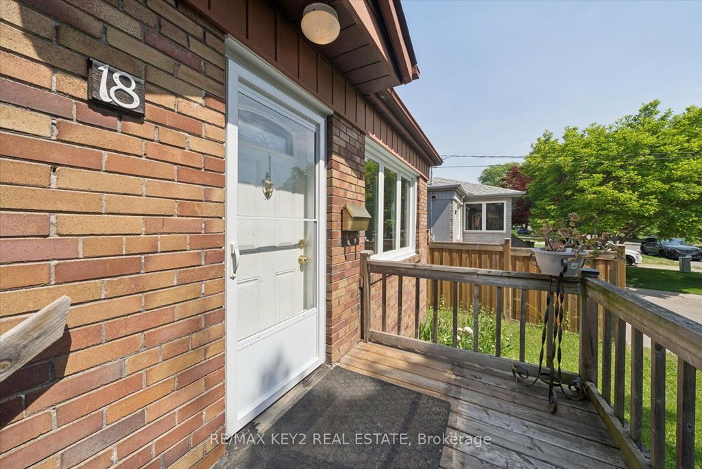 Photo of 18 Jodphur Avenue, Toronto, ON M9M 2J4 (MLS # W13421972)