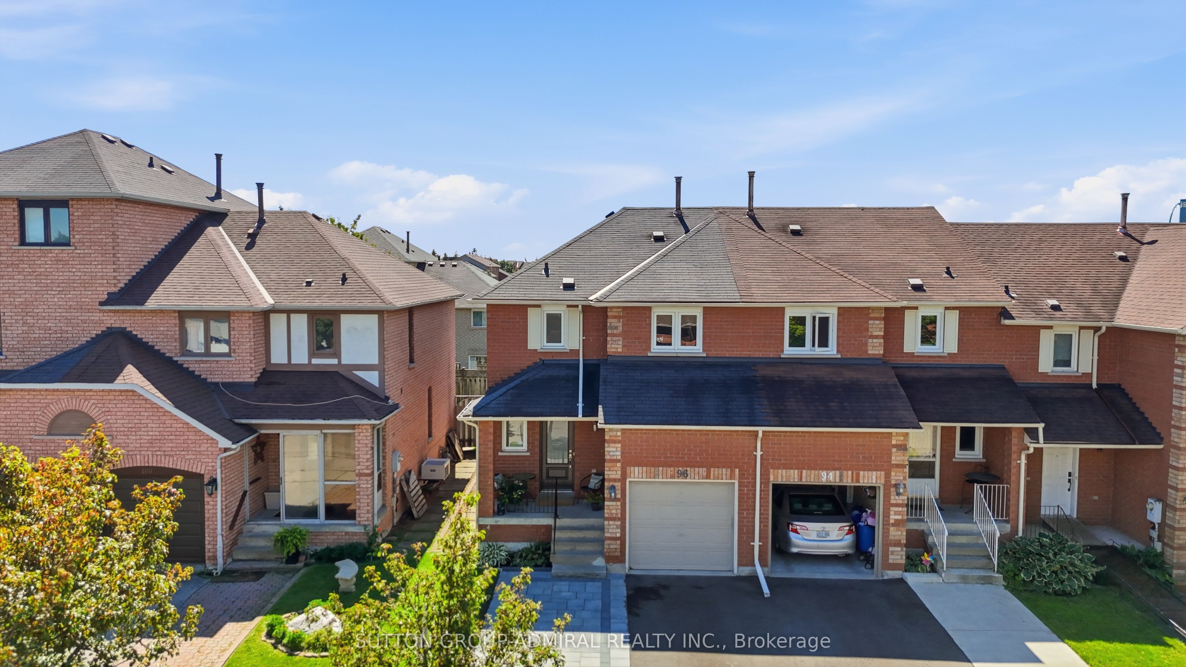 96 Islay Crescent