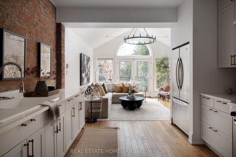 31 Riverdale Avenue Toronto ON M4K 1C2