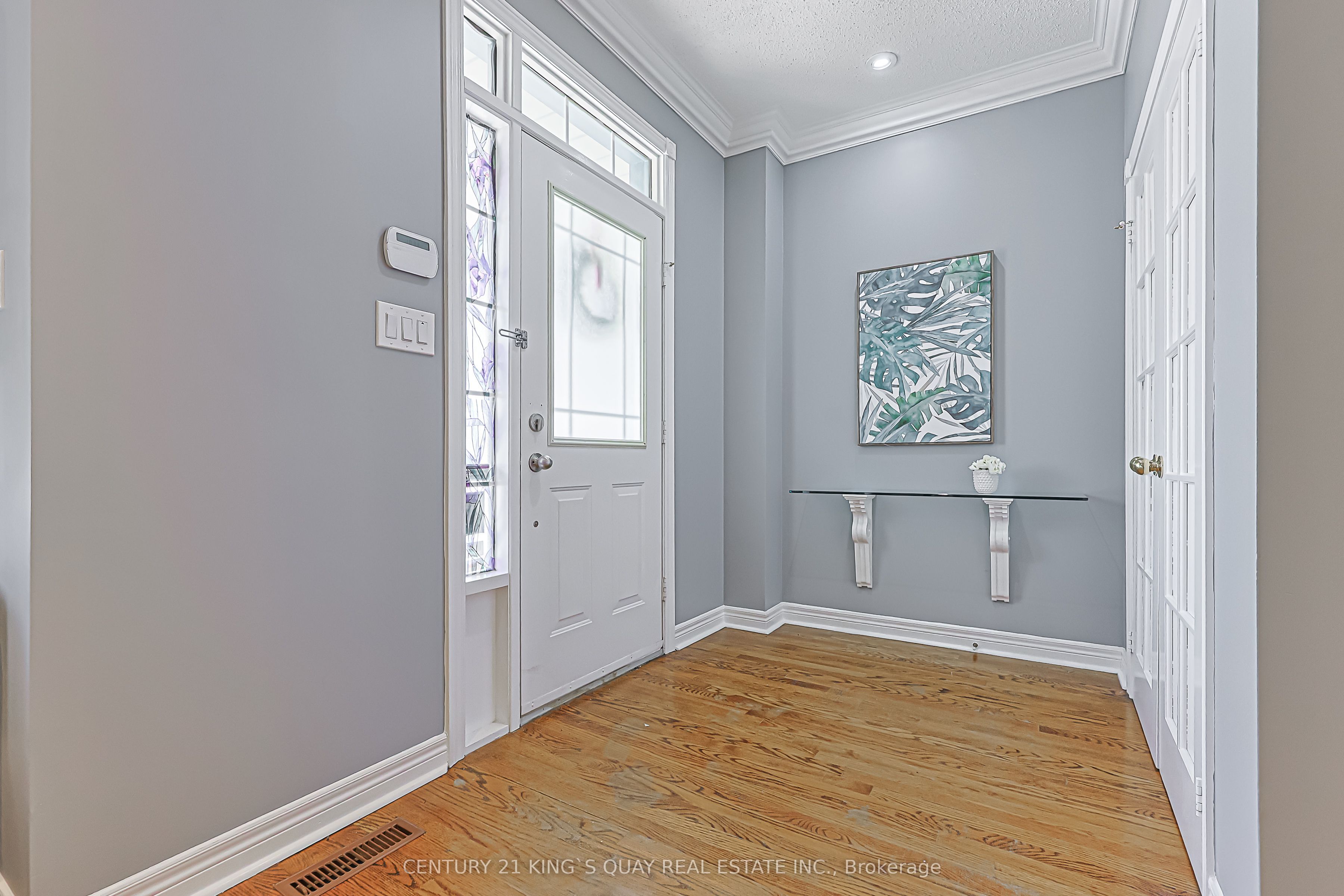 15 Queens Plate Drive