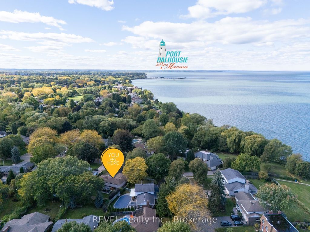 Photo of 34 Royal York Road, St. Catharines, ON L2N 2N6 (MLS # X13046400)