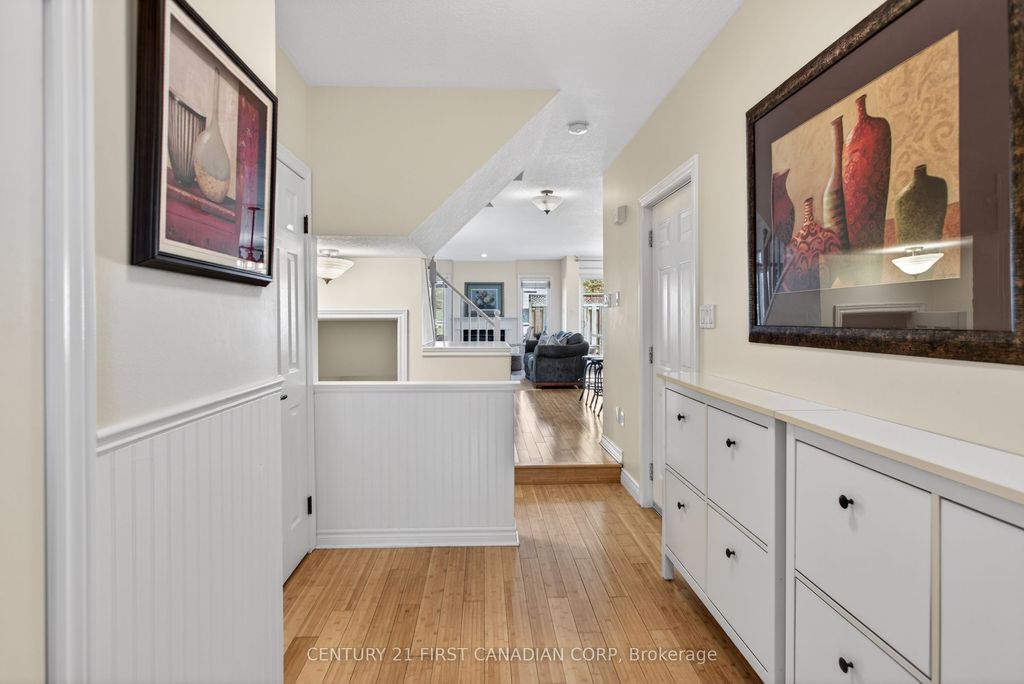 Photo of 505 Blue Jay Drive #27, London North, ON N5X 4K7 (MLS # X13111218)