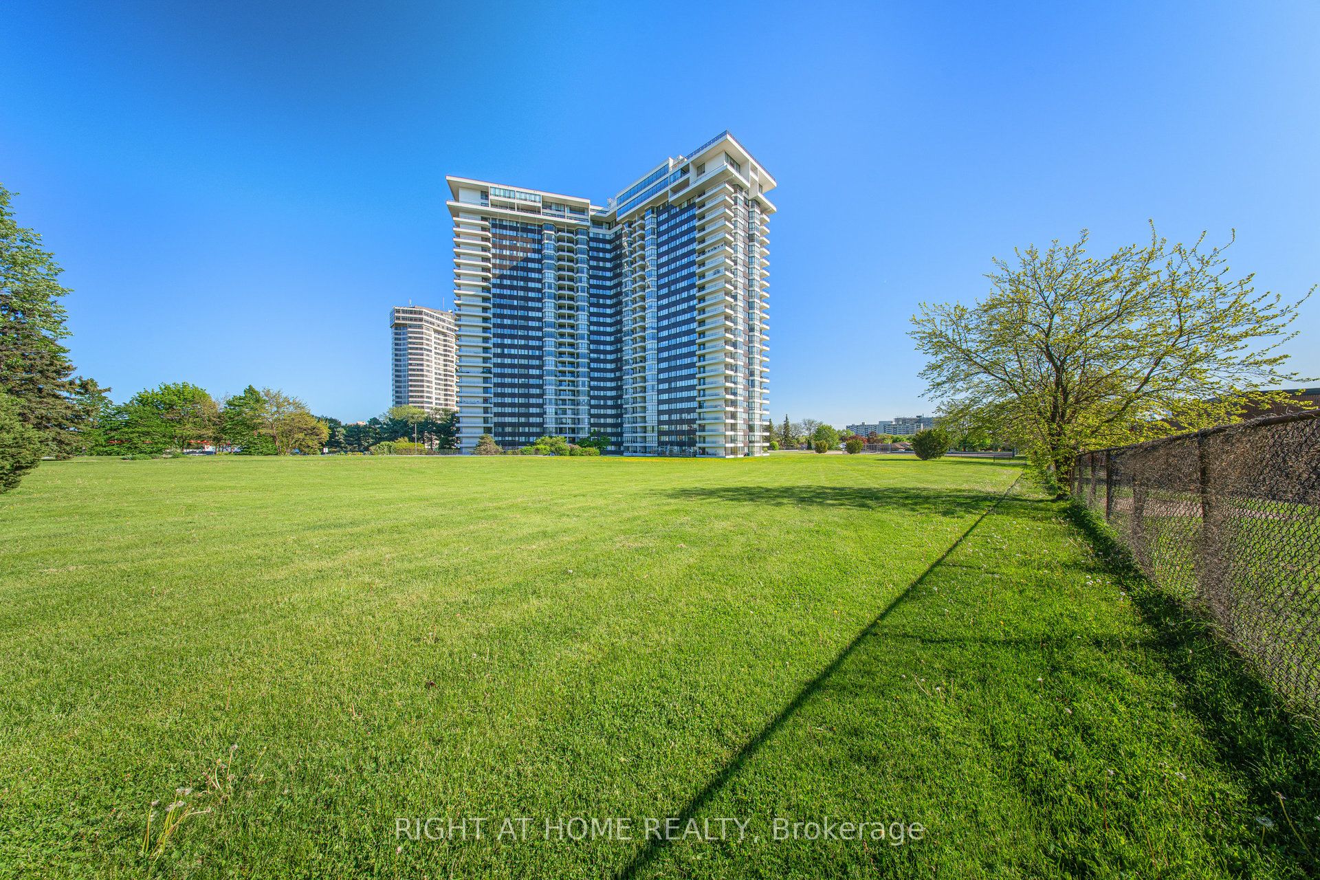 1333 Bloor Street 103