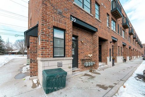 70 Plains Road W 39 Burlington ON L7T 2B9