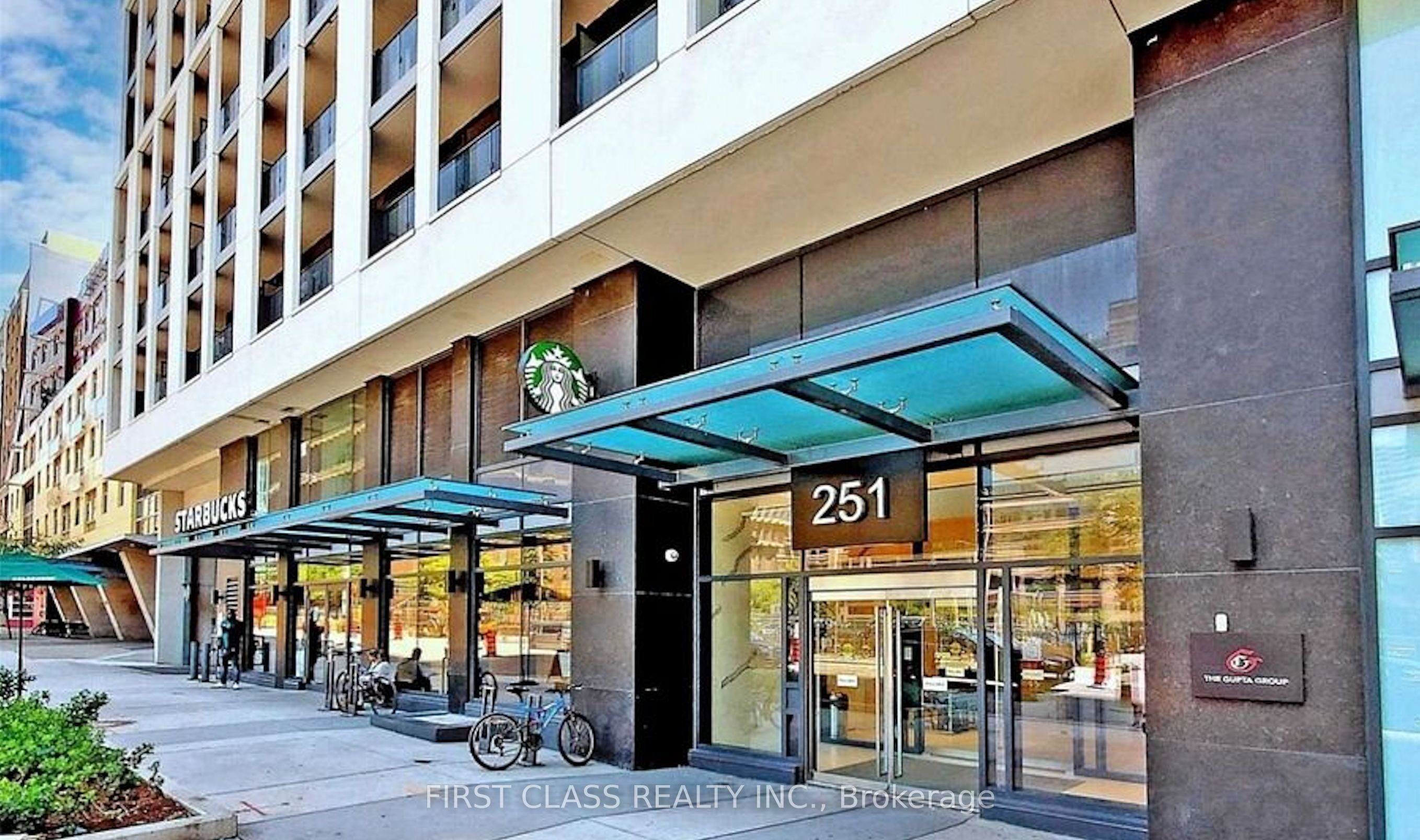 251 Jarvis Street 826