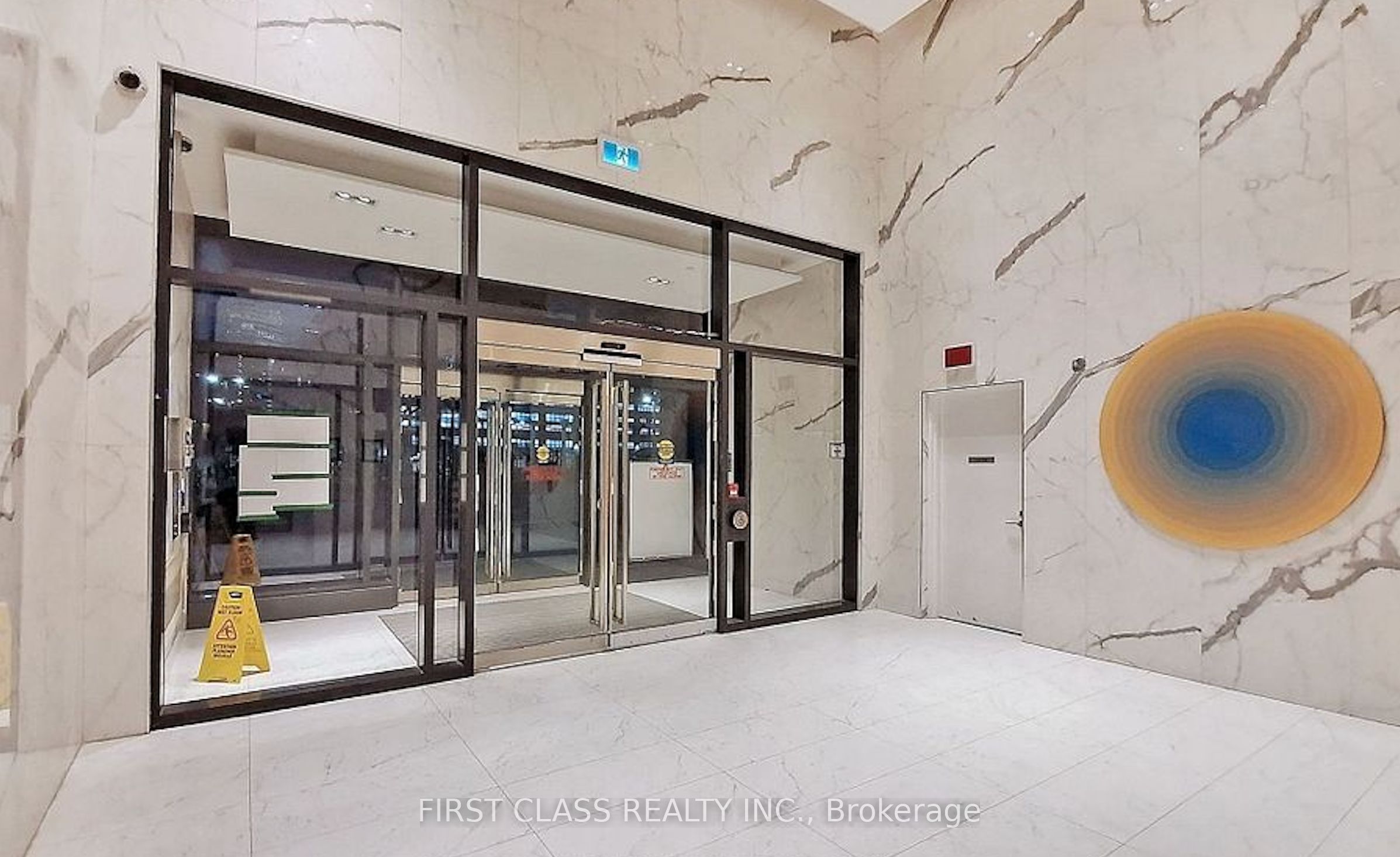251 Jarvis Street 826