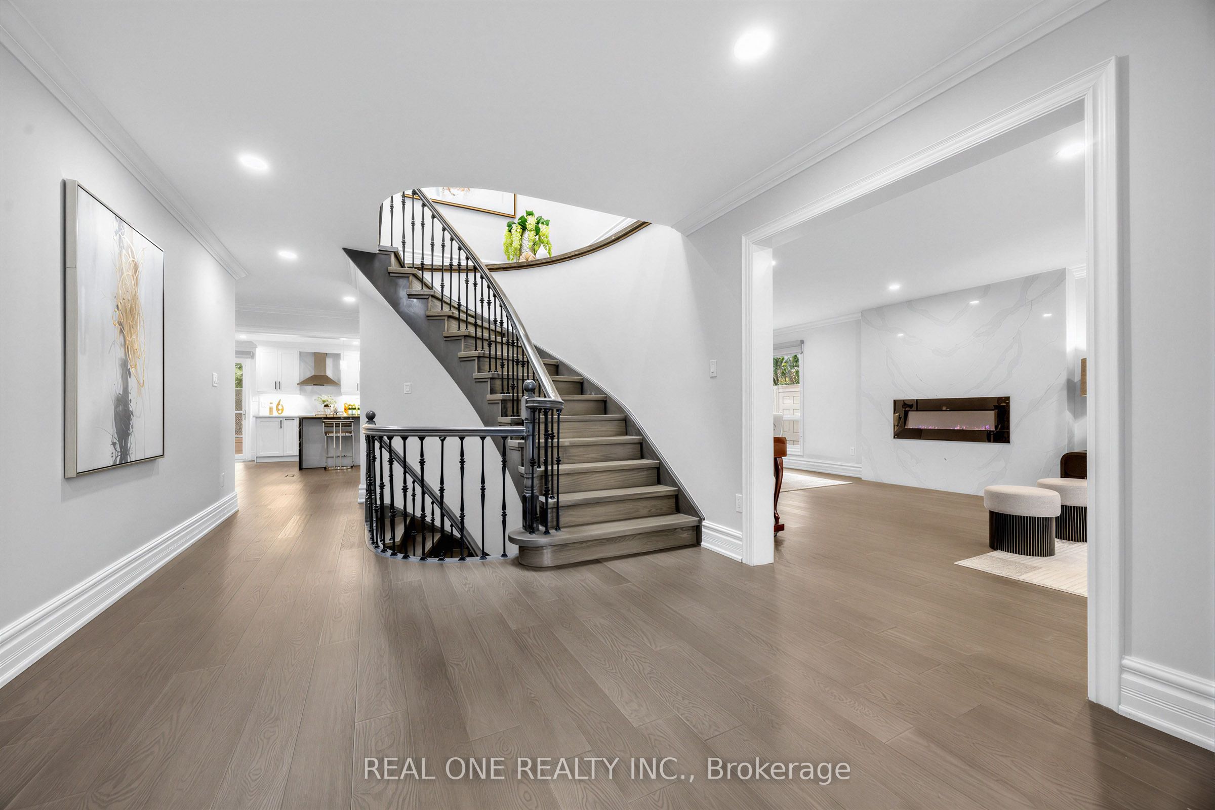 52 Fenwick Crescent