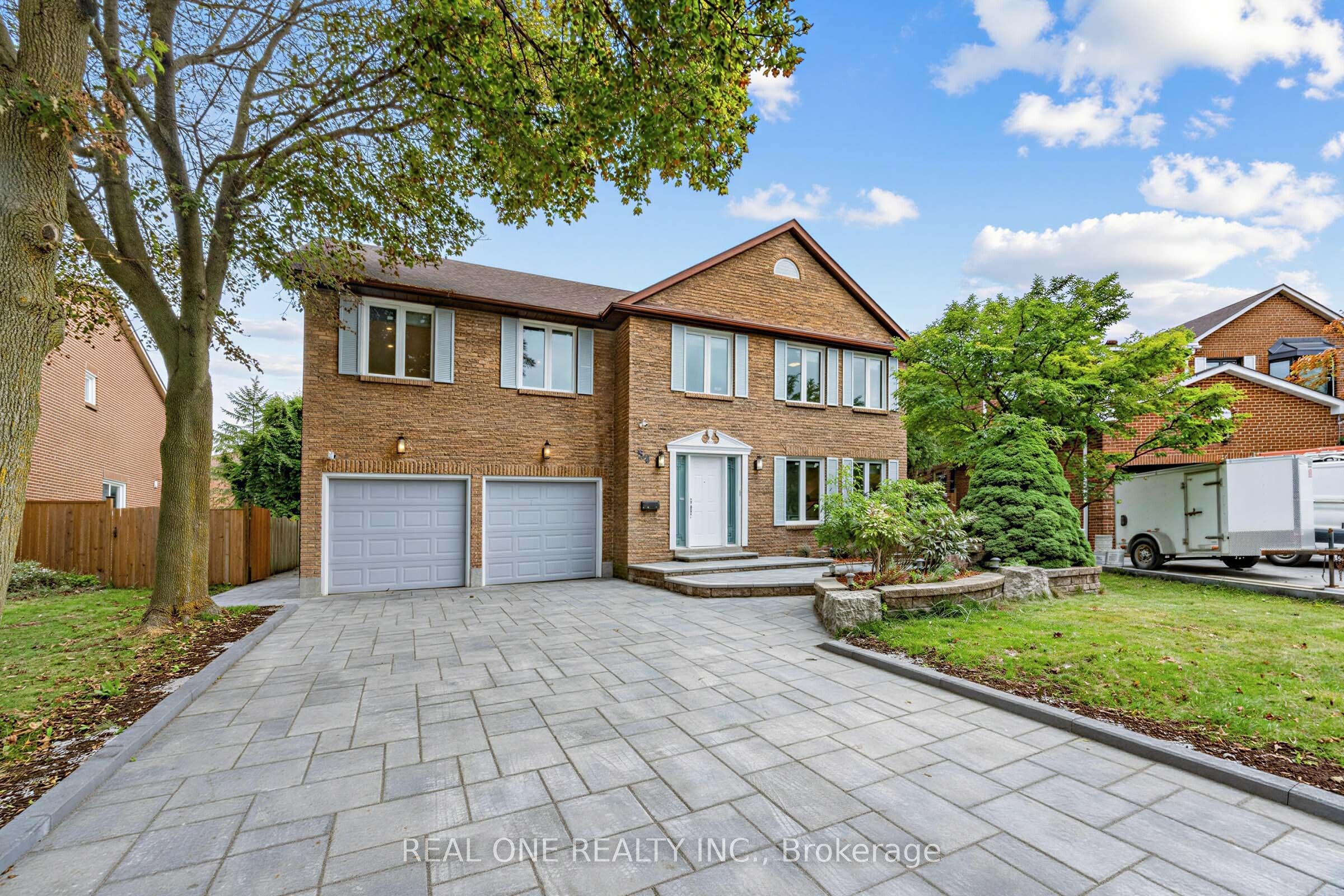52 Fenwick Crescent