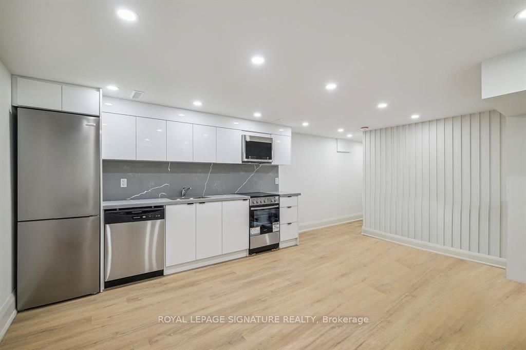 202 Perth Avenue Lower