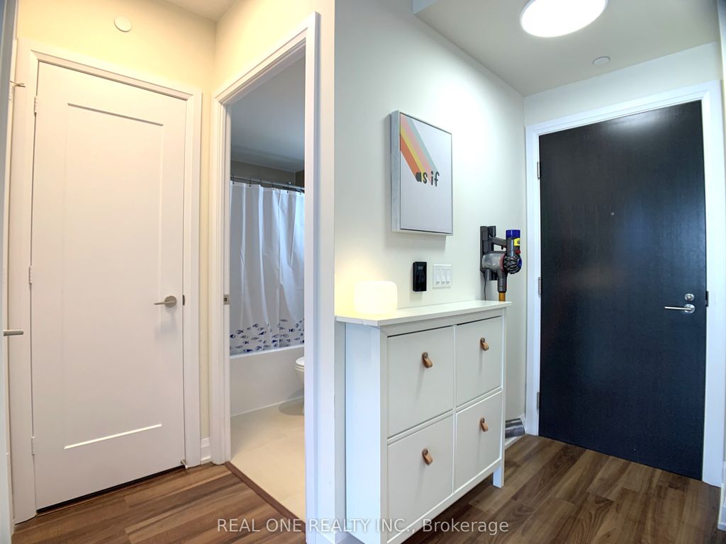 Photo of 18 Graydon Hall Drive #1508, Toronto, ON M3A 0A4 (MLS # C12912814)
